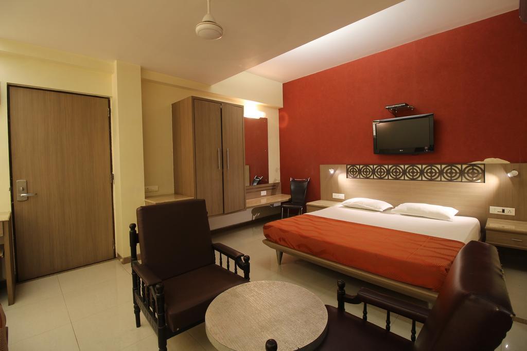 Hotel Samrat Mumbai Phòng bức ảnh