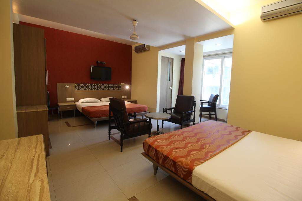 Hotel Samrat Mumbai Phòng bức ảnh