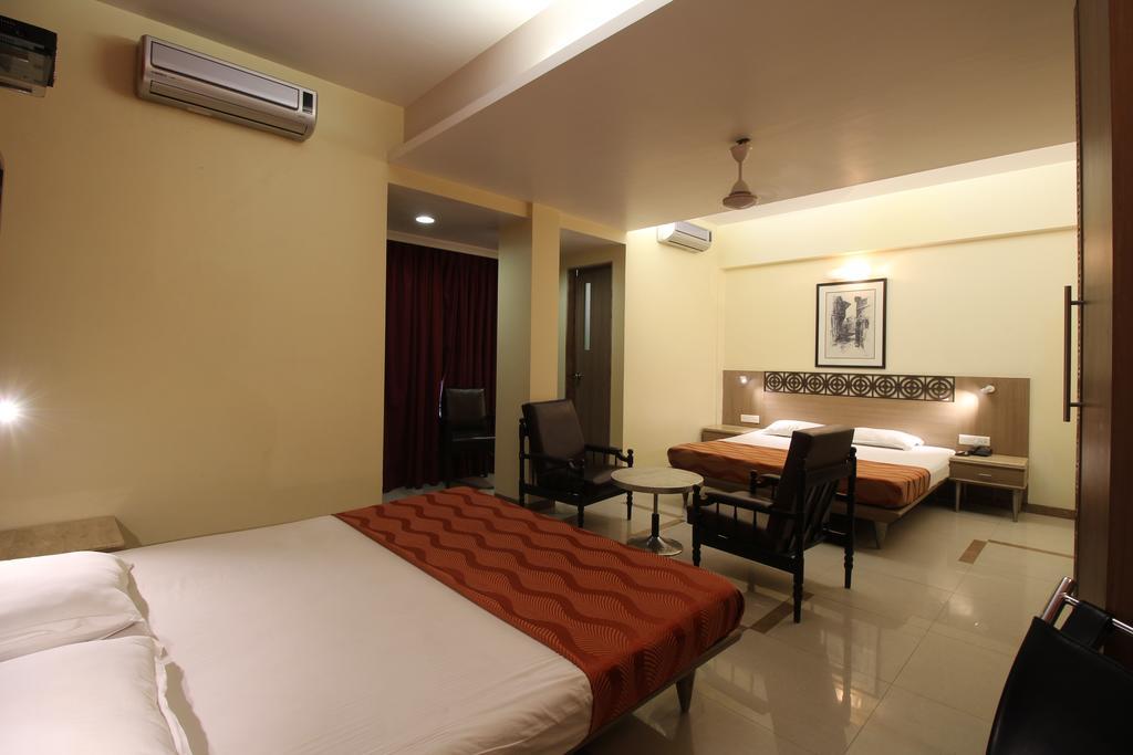 Hotel Samrat Mumbai Phòng bức ảnh